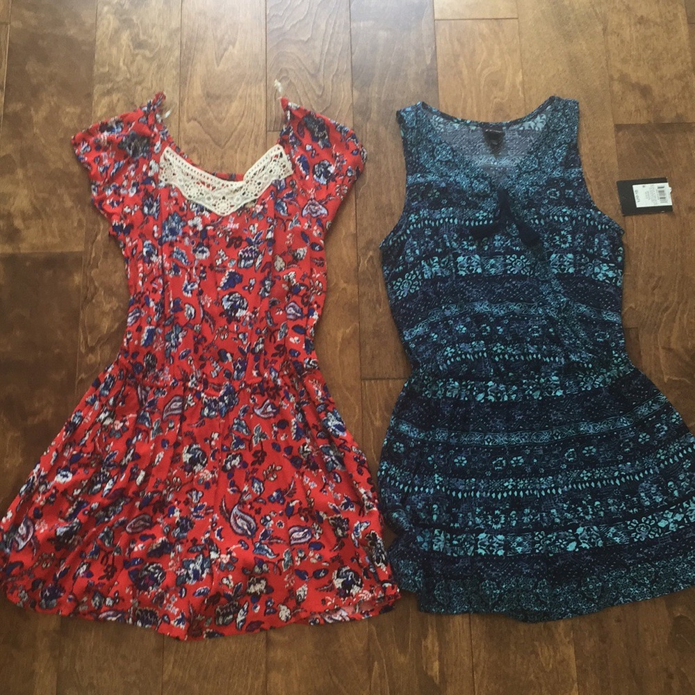 Two Girls Jumpers Sz 10-12